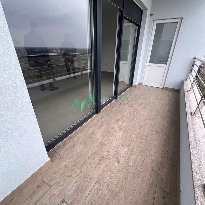 Četvorosoban stan na prodaju, Tatarsko Brdo, Novi Sad, 90m², 219.250 €