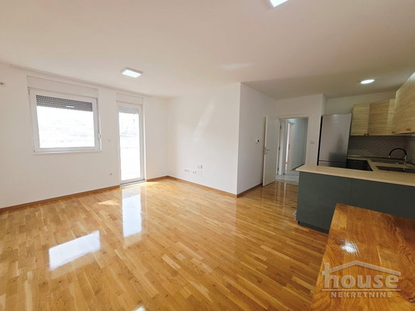 Stan Prodaja Novi Sad  74 m2