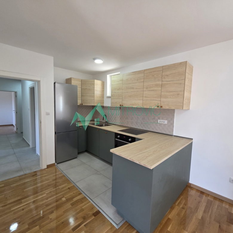 Stan Prodaja Novi Sad  74 m2
