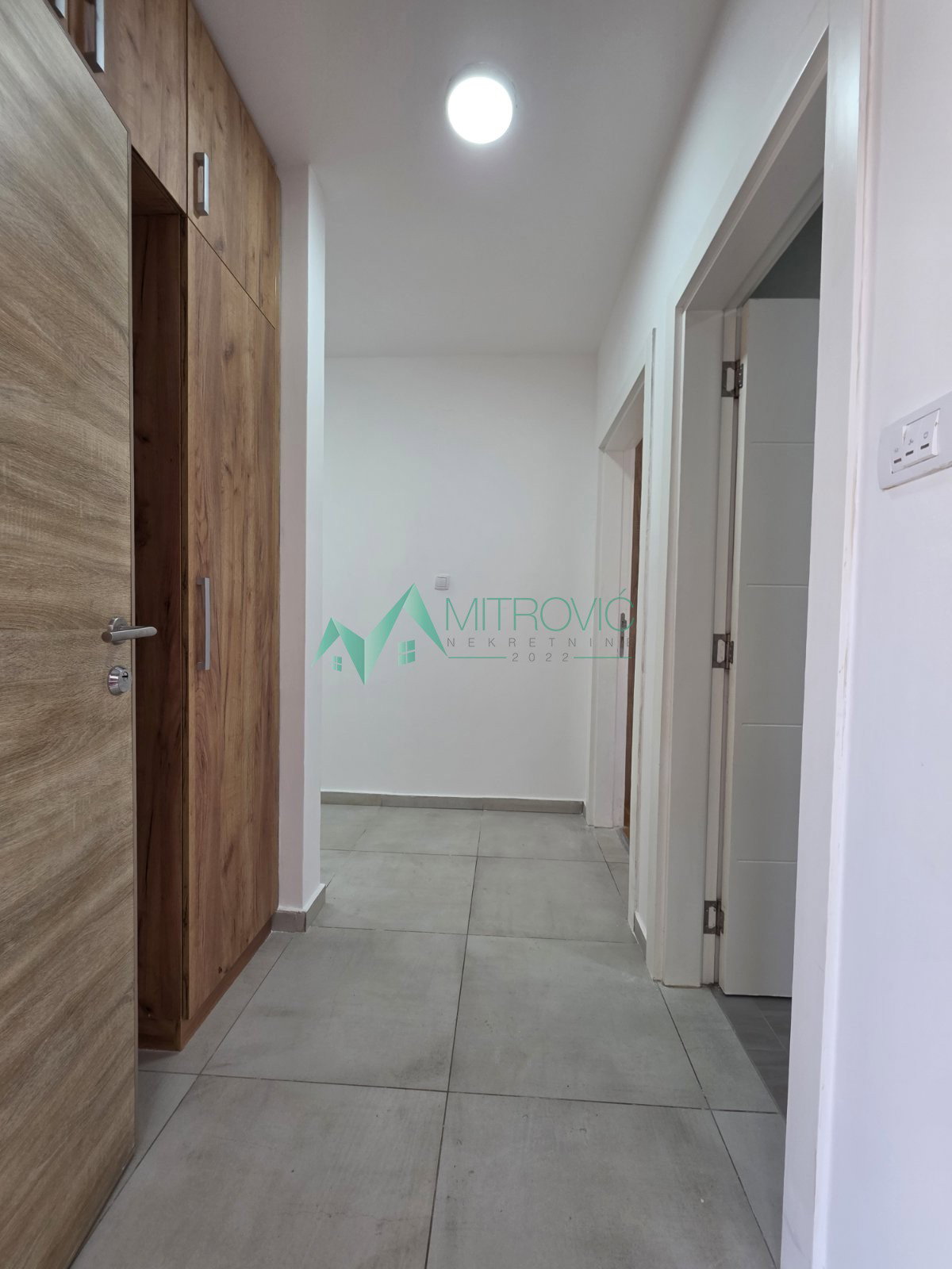 stanovi-4-pr-veterniCka-rampa-1004391-uxr5u Četvorosoban stan na prodaju, Veternička Rampa, Novi Sad, 74m², 165.000 €