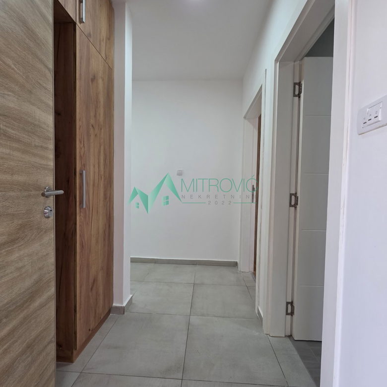 Četvorosoban stan na prodaju, Veternička Rampa, Novi Sad, 74m², 165.000 €