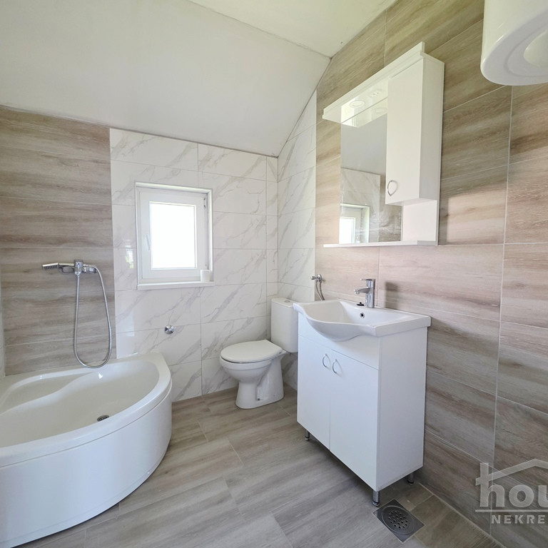 Troiposoban stan na prodaju, Adice, Novi Sad, 71m², 135.470 €