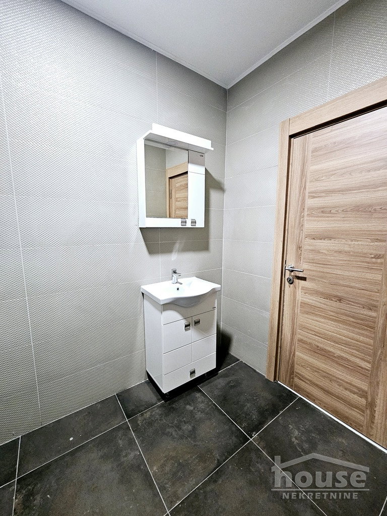 Četvorosoban stan na prodaju, Alibegovac, Novi Sad, 79m², 1. sprat, 173.800 €
