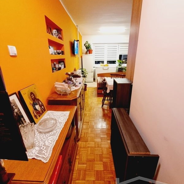 Četvorosoban stan na prodaju, Bulevar Oslobođenja, Novi Sad, 95m², 236.900 €
