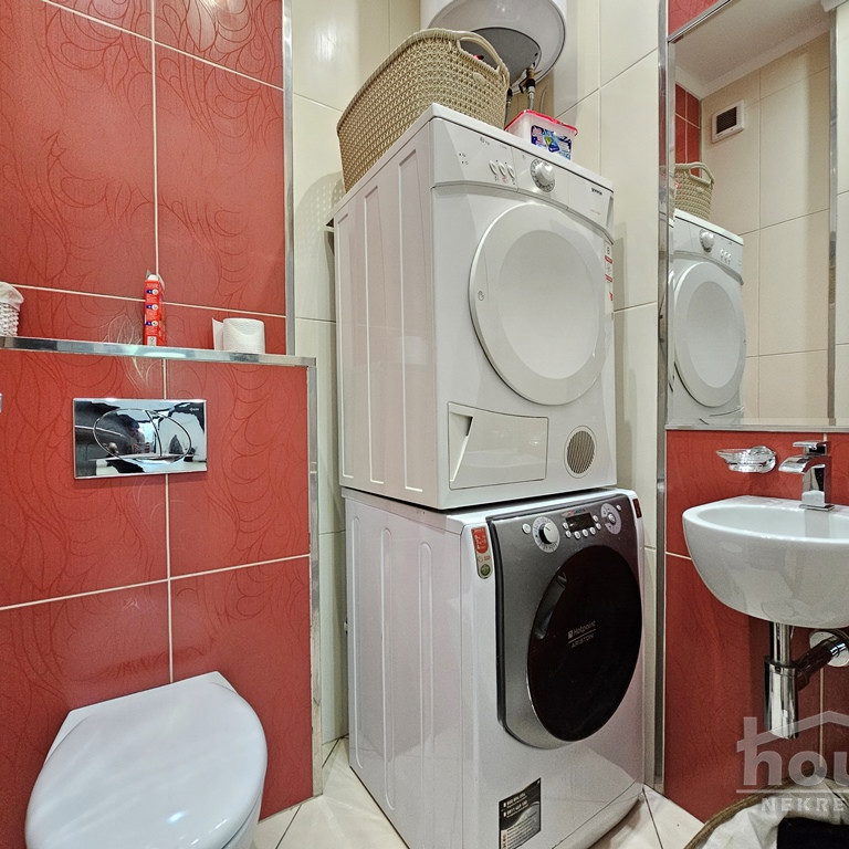 Četvorosoban stan na prodaju, Bulevar Oslobođenja, Novi Sad, 110m², 1. sprat, 320.000 €