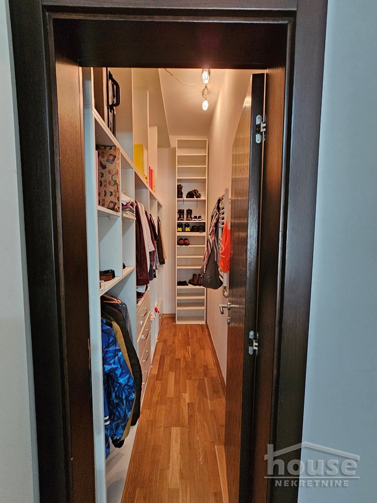 Četvorosoban stan na prodaju, Bulevar Oslobođenja, Novi Sad, 110m², 1. sprat, 320.000 €
