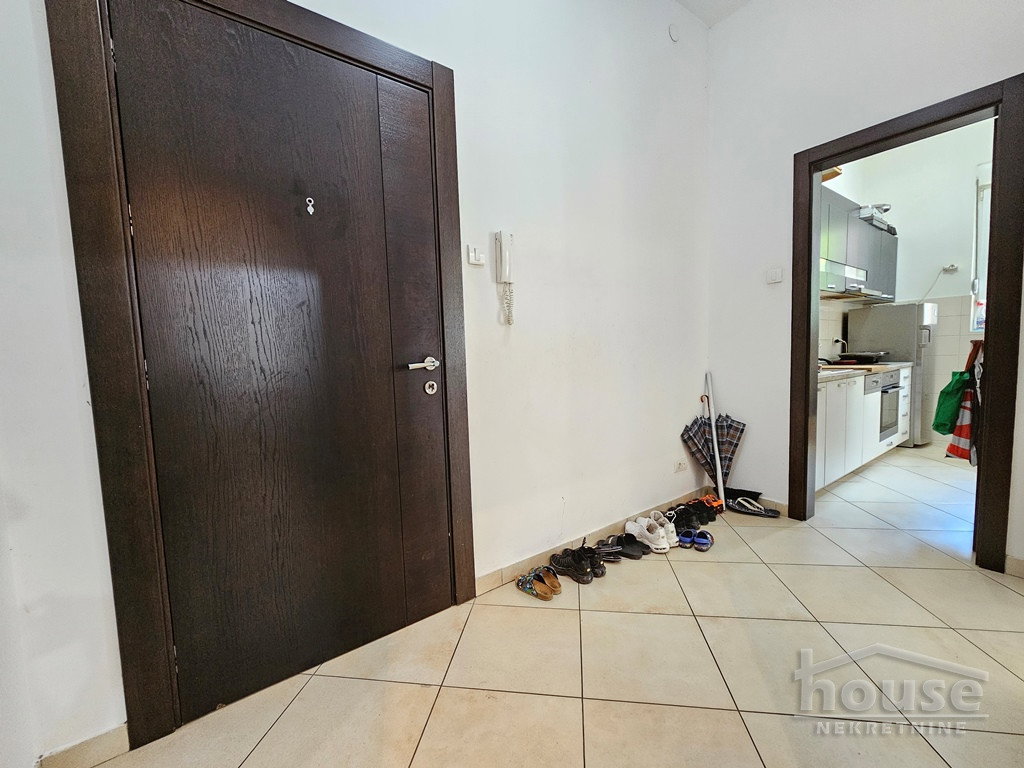 Četvorosoban stan na prodaju, Bulevar Oslobođenja, Novi Sad, 110m², 1. sprat, 320.000 €