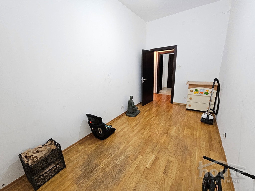 Stan Prodaja Novi Sad  110 m2