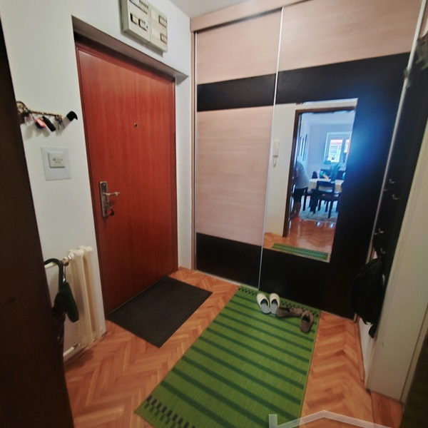 Stan Prodaja Novi Sad  92 m2