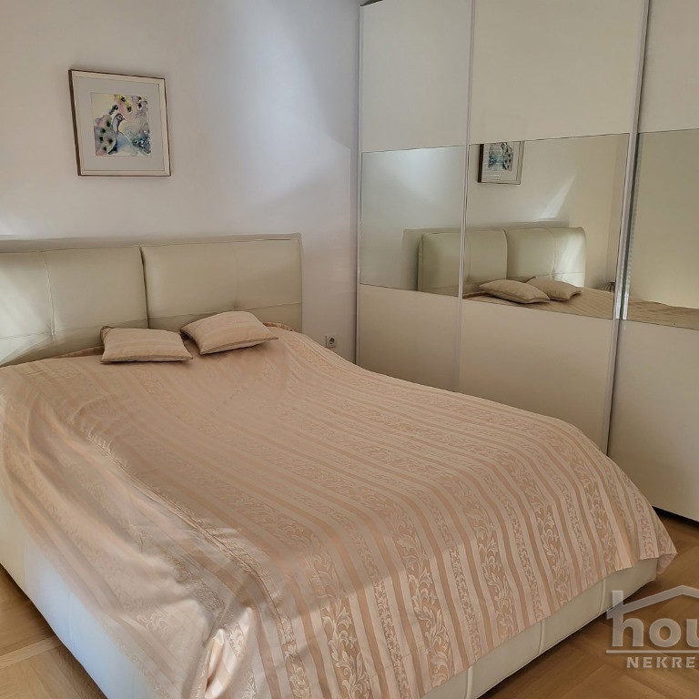 Četvorosoban stan na prodaju, Centar, Novi Sad, 104m², 2. sprat, 380.000 €
