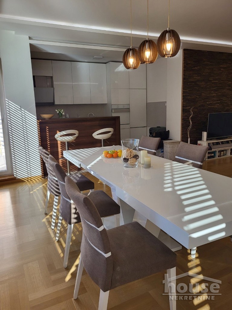 stanovi-4-re-centar-1063161-d4zk4 Četvorosoban stan na prodaju, Centar, Novi Sad, 104m², 2. sprat, 380.000 €