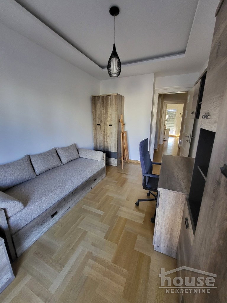 stanovi-4-re-centar-1063161-nromr Četvorosoban stan na prodaju, Centar, Novi Sad, 104m², 2. sprat, 380.000 €
