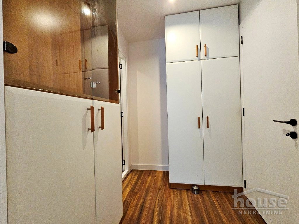 Četvorosoban stan na prodaju, Centar, Novi Sad, 119m², 4. sprat, 335.000 €