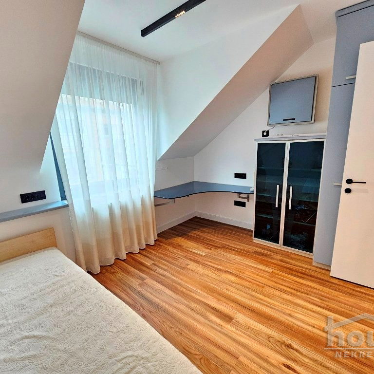 Četvorosoban stan na prodaju, Centar, Novi Sad, 119m², 4. sprat, 335.000 €