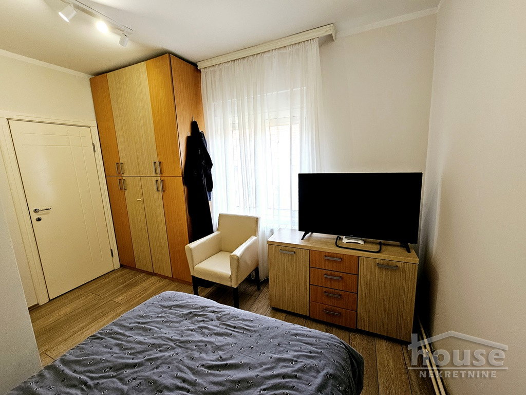 stanovi-4-re-centar-1100389-bcxfo Četvorosoban stan na prodaju, Centar, Novi Sad, 105m², 2. sprat, 310.000 €
