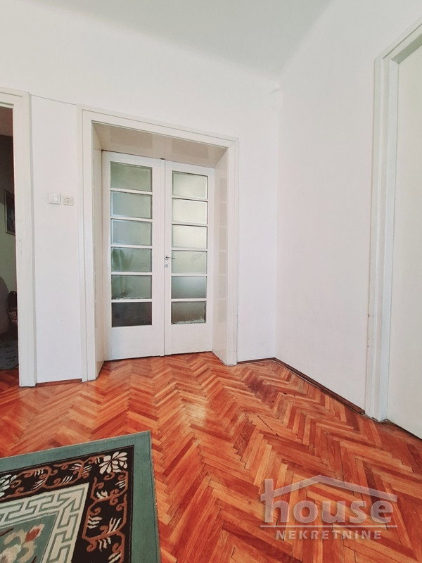 Četvorosoban stan na prodaju, Centar, Novi Sad, 127m², 3. sprat, 381.000 €