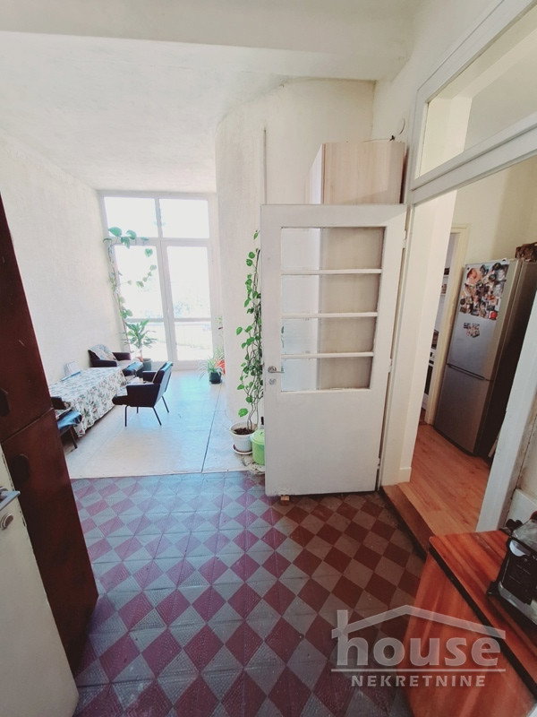 Četvorosoban stan na prodaju, Centar, Novi Sad, 127m², 3. sprat, 381.000 €