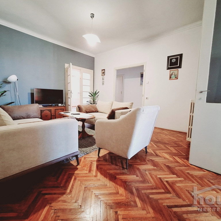 Četvorosoban stan na prodaju, Centar, Novi Sad, 127m², 3. sprat, 381.000 €