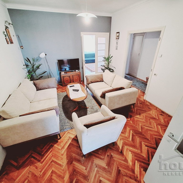 Četvorosoban stan na prodaju, Centar, Novi Sad, 127m², 3. sprat, 381.000 €