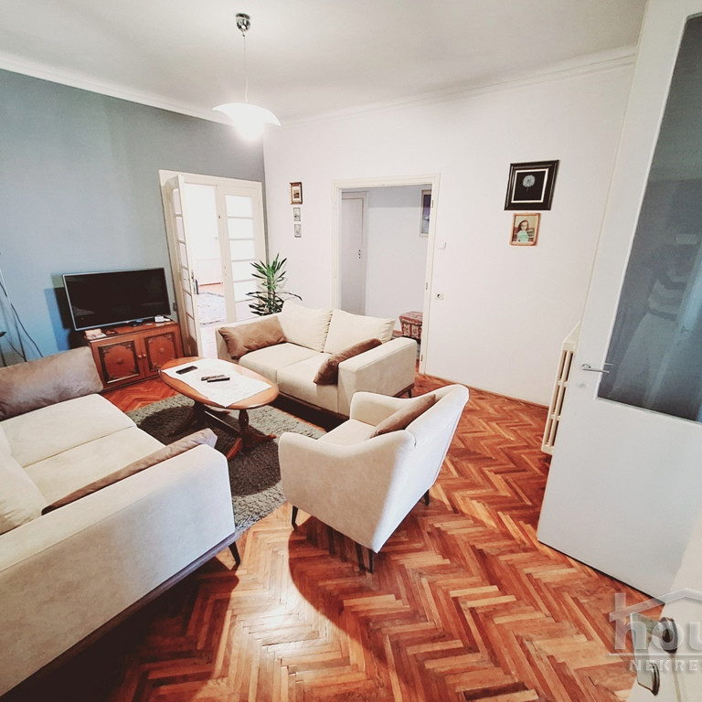 Četvorosoban stan na prodaju, Centar, Novi Sad, 127m², 3. sprat, 381.000 €