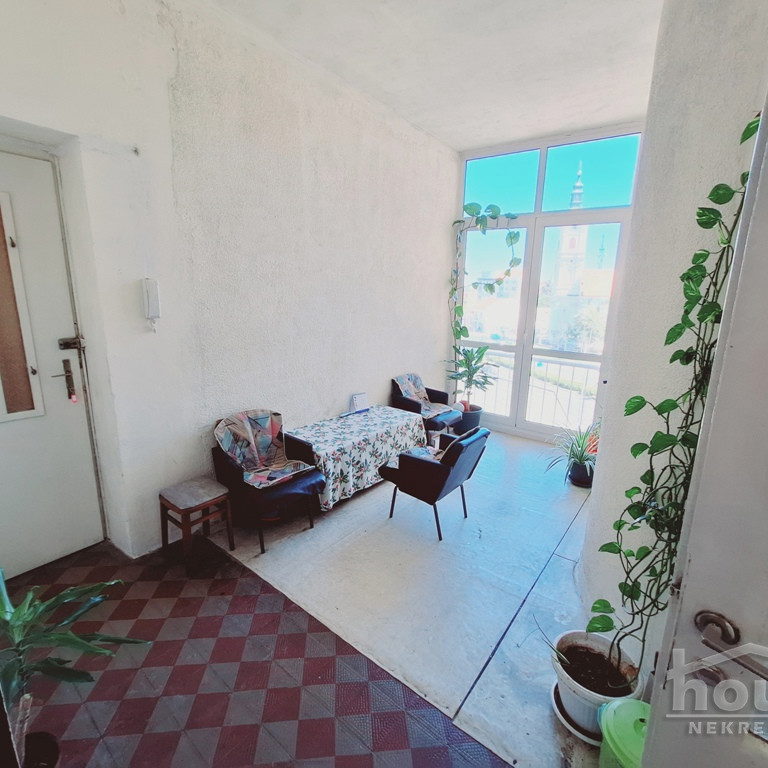 Četvorosoban stan na prodaju, Centar, Novi Sad, 127m², 3. sprat, 381.000 €