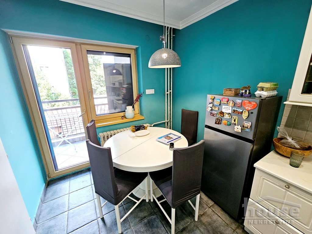 stanovi-4-re-centar-1100594-gz6vg Četvorosoban stan na prodaju, Centar, Novi Sad, 117m², 2. sprat, 370.000 €