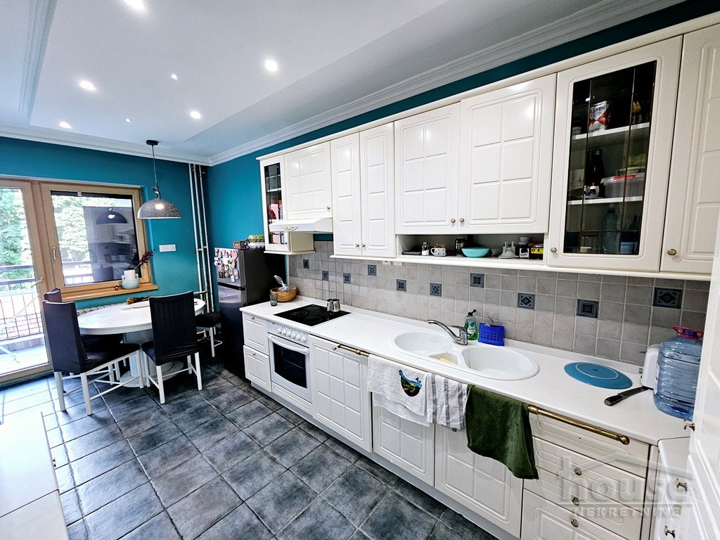 stanovi-4-re-centar-1100594-sjypr Četvorosoban stan na prodaju, Centar, Novi Sad, 117m², 2. sprat, 370.000 €