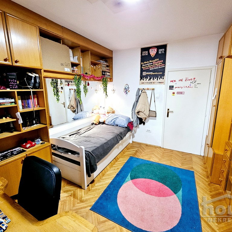Četvorosoban stan na prodaju, Centar, Novi Sad, 117m², 2. sprat, 370.000 €
