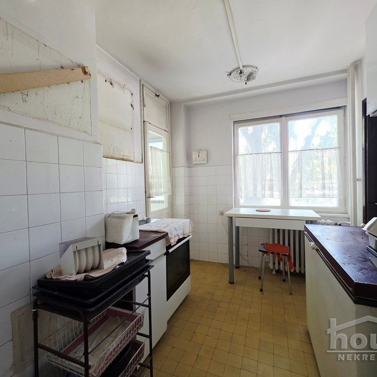 Stan Prodaja Novi Sad  90 m2