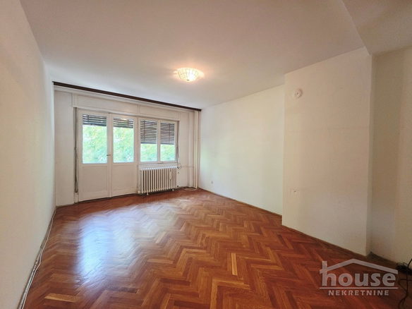 Stan Prodaja Novi Sad  90 m2