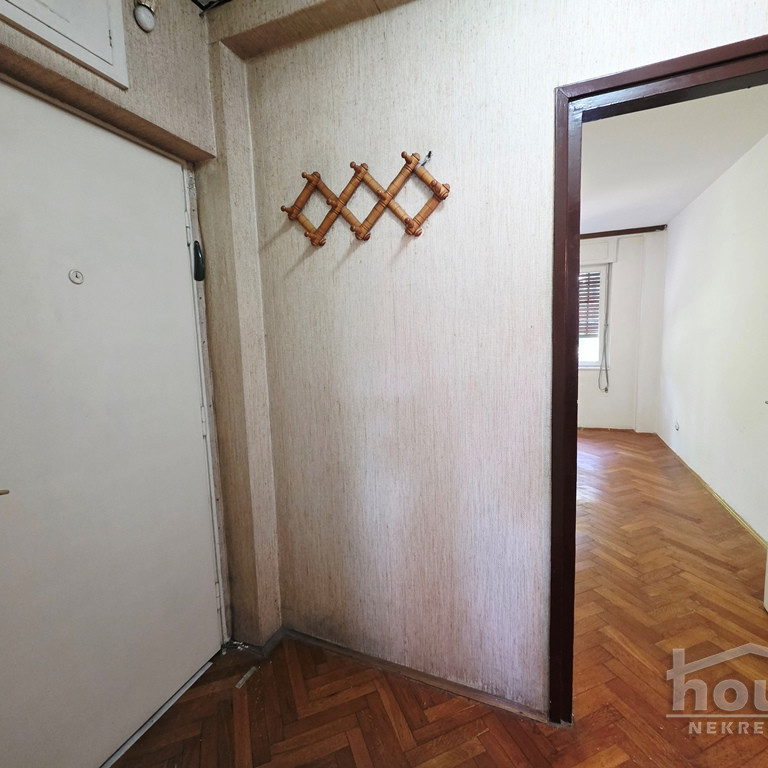 Četvorosoban stan na prodaju, Centar, Novi Sad, 90m², 1. sprat, 289.000 €