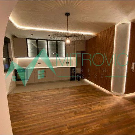 Četvorosoban stan na prodaju, Centar, Novi Sad, 119m², 349.325 €