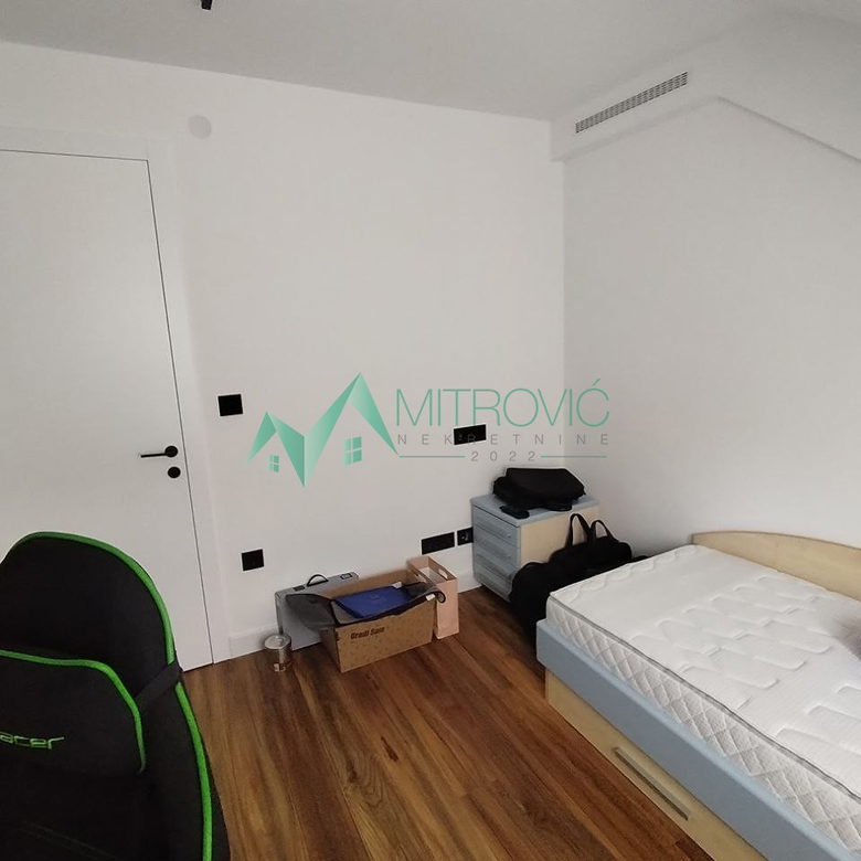 Četvorosoban stan na prodaju, Centar, Novi Sad, 119m², 349.325 €