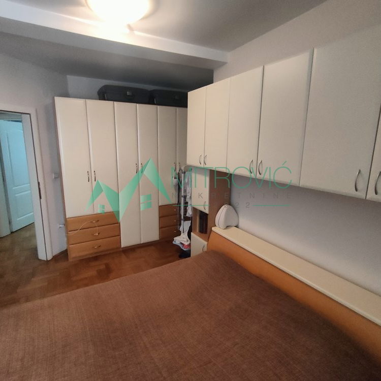 Četvorosoban stan na prodaju, Grbavica, Novi Sad, 112m², 309.000 €