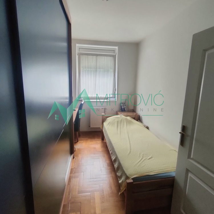 Četvorosoban stan na prodaju, Grbavica, Novi Sad, 112m², 309.000 €