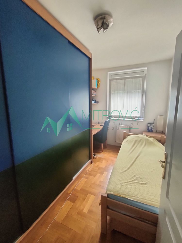 Četvorosoban stan na prodaju, Grbavica, Novi Sad, 112m², 309.000 €