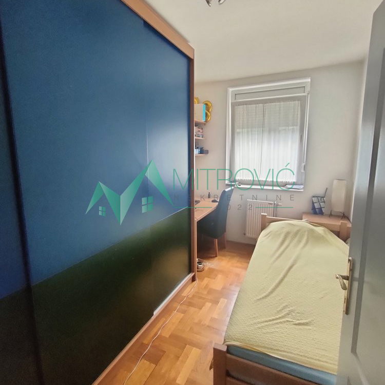 Četvorosoban stan na prodaju, Grbavica, Novi Sad, 112m², 309.000 €