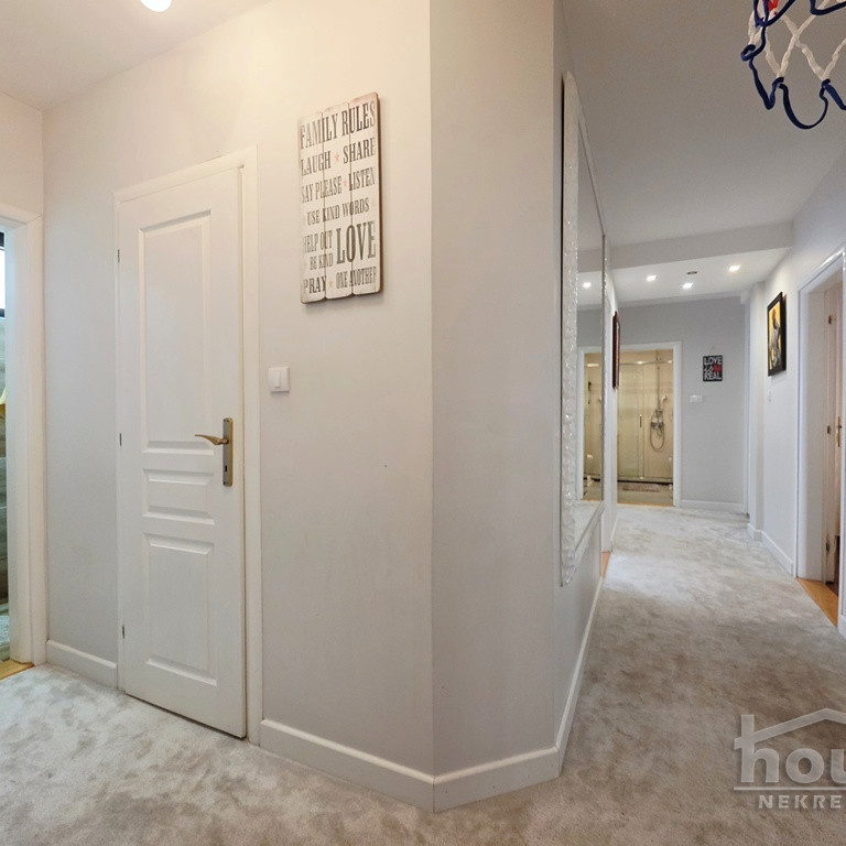 Četvorosoban stan na prodaju, Grbavica, Novi Sad, 116m², 324.800 €