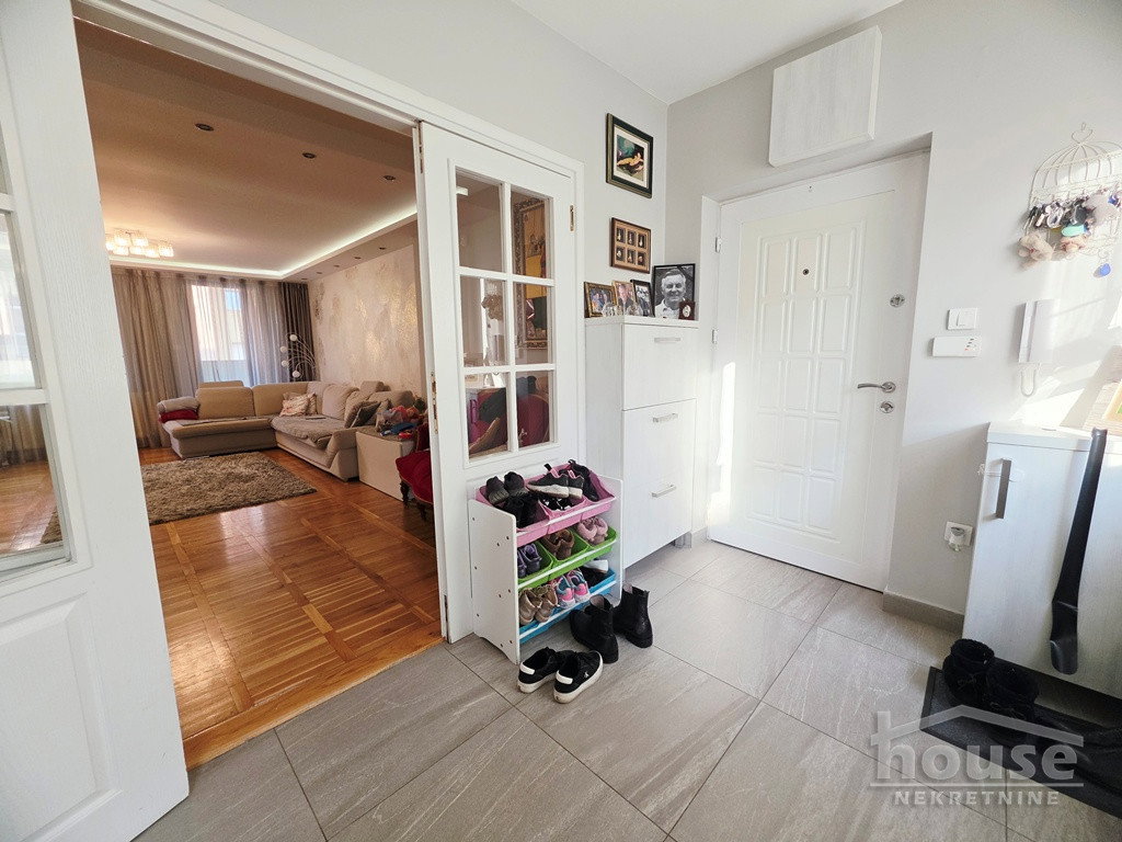 Četvorosoban stan na prodaju, Grbavica, Novi Sad, 116m², 324.800 €