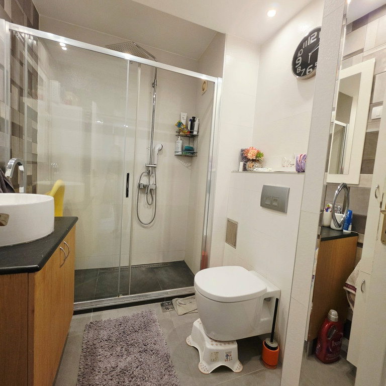Četvorosoban stan na prodaju, Grbavica, Novi Sad, 116m², 324.800 €