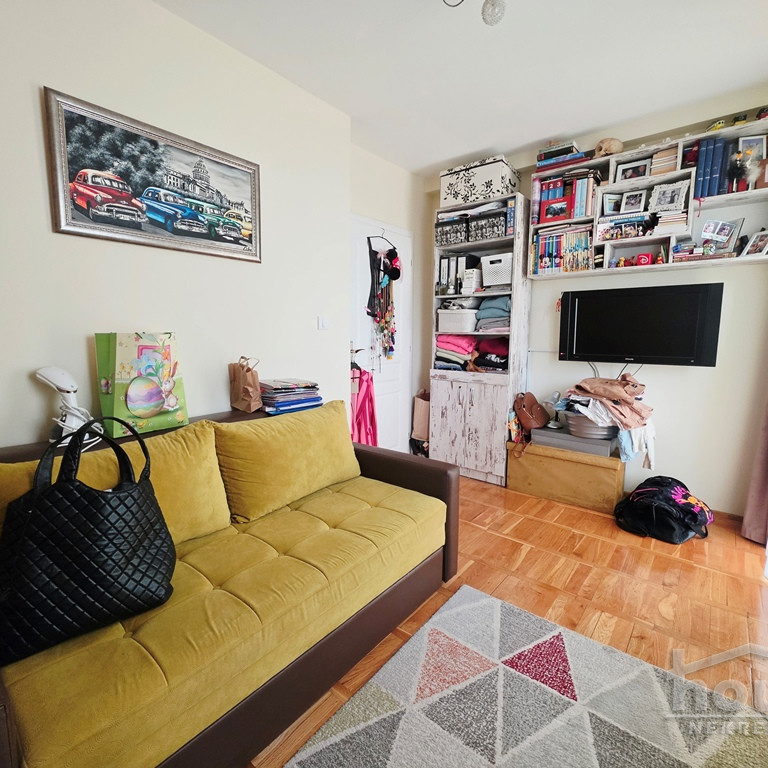 Četvorosoban stan na prodaju, Grbavica, Novi Sad, 116m², 324.800 €