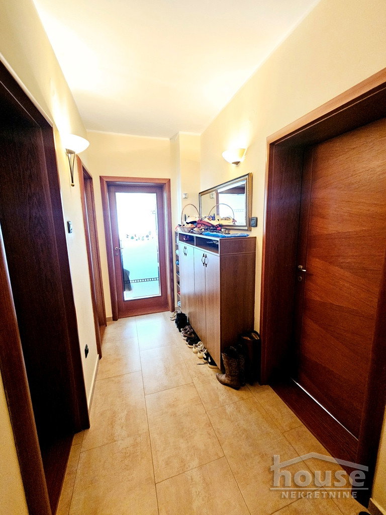 stanovi-4-re-grbavica-1100898-hjmjz Četvorosoban stan na prodaju, Grbavica, Novi Sad, 115m², 2. sprat, 291.000 €
