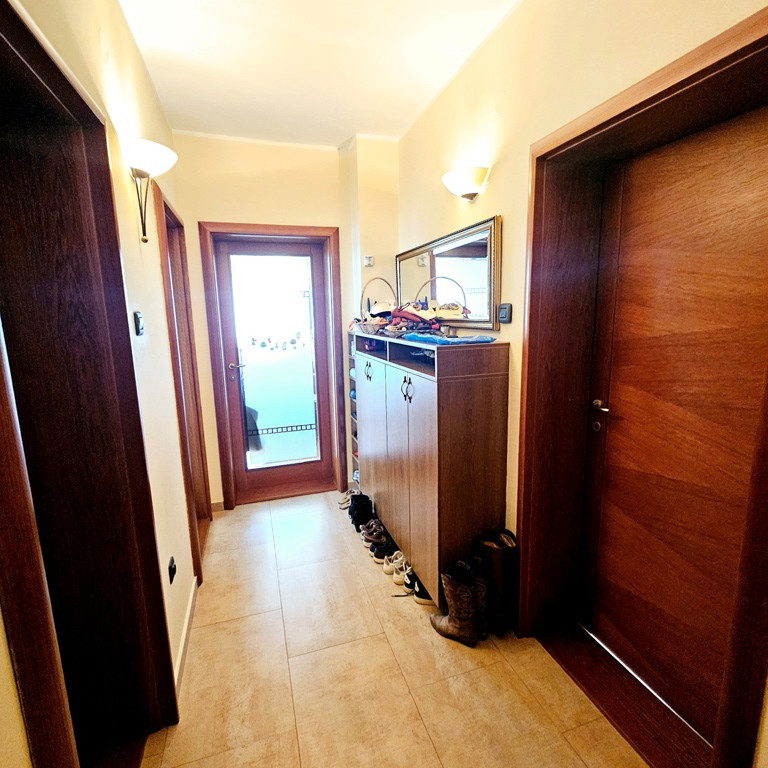 Četvorosoban stan na prodaju, Grbavica, Novi Sad, 115m², 2. sprat, 291.000 €