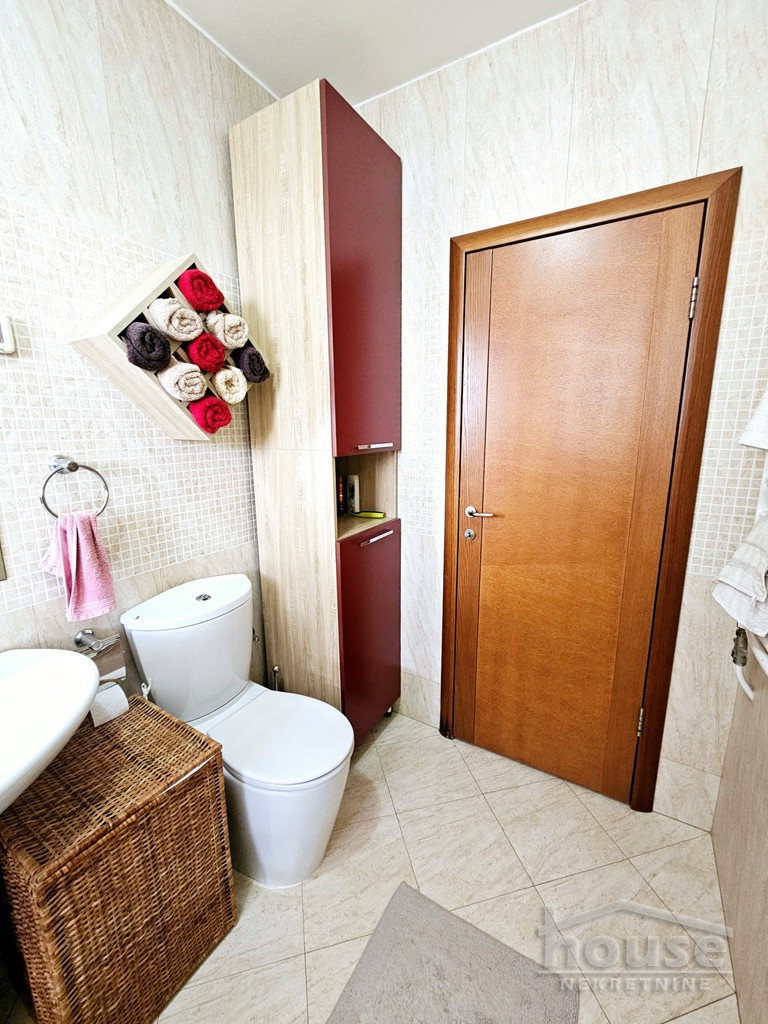 stanovi-4-re-grbavica-1100898-owwch Četvorosoban stan na prodaju, Grbavica, Novi Sad, 115m², 2. sprat, 291.000 €