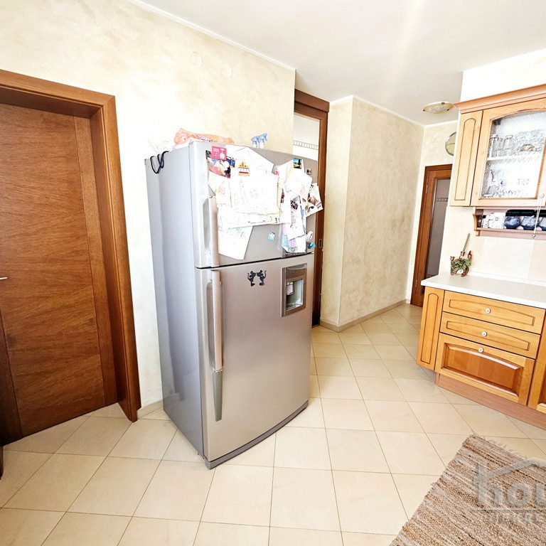 Četvorosoban stan na prodaju, Grbavica, Novi Sad, 115m², 2. sprat, 291.000 €