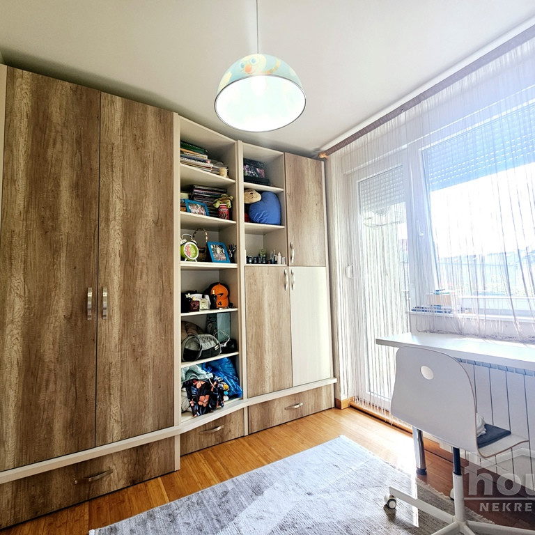 Četvorosoban stan na prodaju, Grbavica, Novi Sad, 115m², 2. sprat, 291.000 €