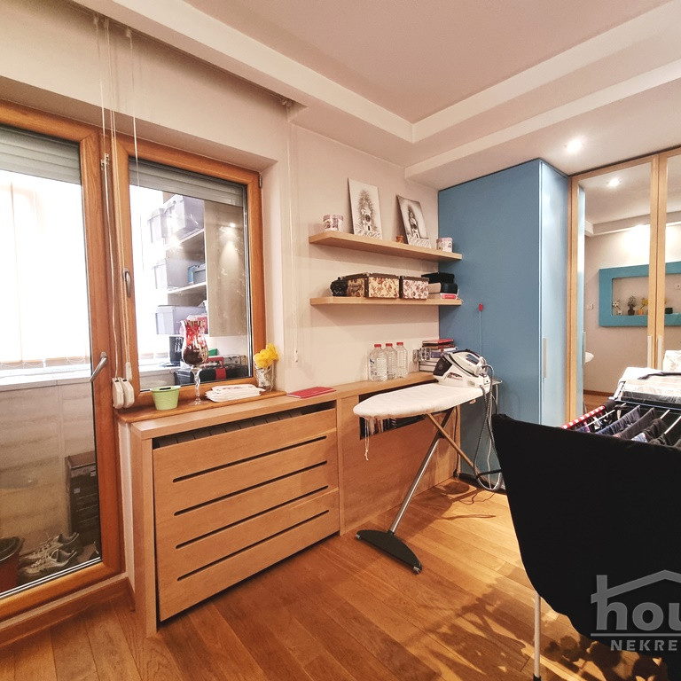 Četvorosoban stan na prodaju, Grbavica, Novi Sad, 99m², 310.000 €