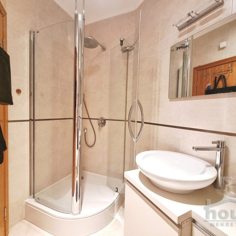 Četvorosoban stan na prodaju, Grbavica, Novi Sad, 99m², 310.000 €