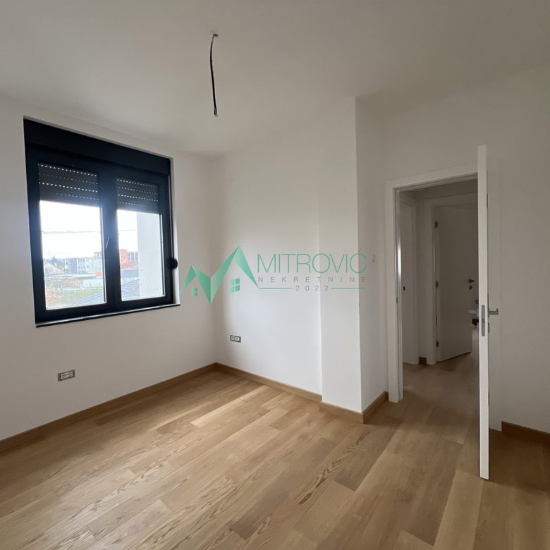 Četvorosoban stan na prodaju, Sremska Kamenica, Novi Sad, 111m², 321.500 €