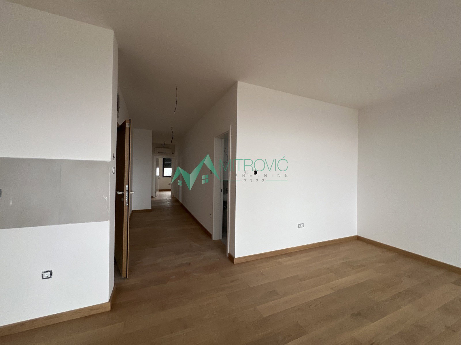 stanovi-4-re-miSeluk-1003426-tbeu0 Četvorosoban stan na prodaju, Sremska Kamenica, Novi Sad, 111m², 321.500 €